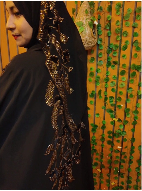 Dubai Cheri Borka