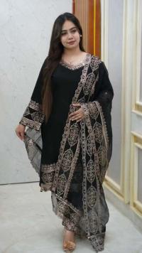 রিয়ান কটন  এমব্রয়ডারি থ্রি পিস