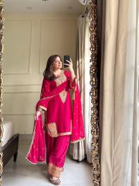 ফাইন্ড কটন রেডিমেড থ্রী পিস।