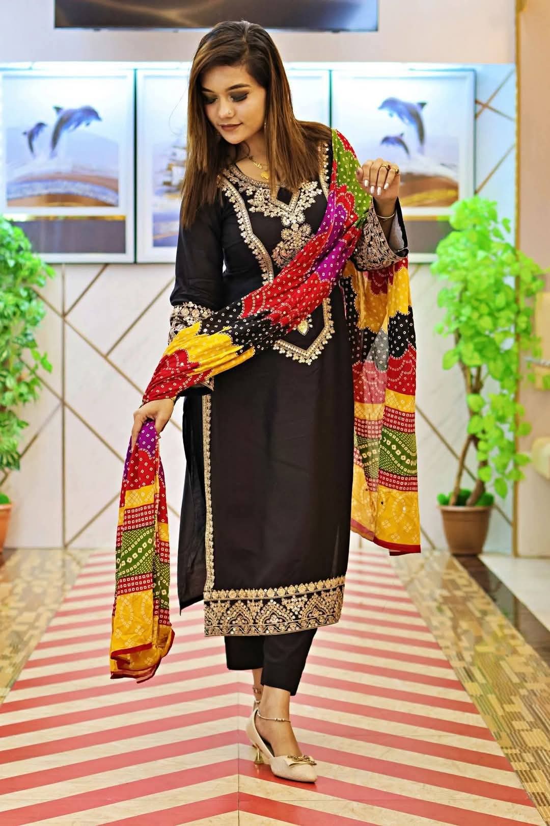 Lilan coton with sequence embroidery