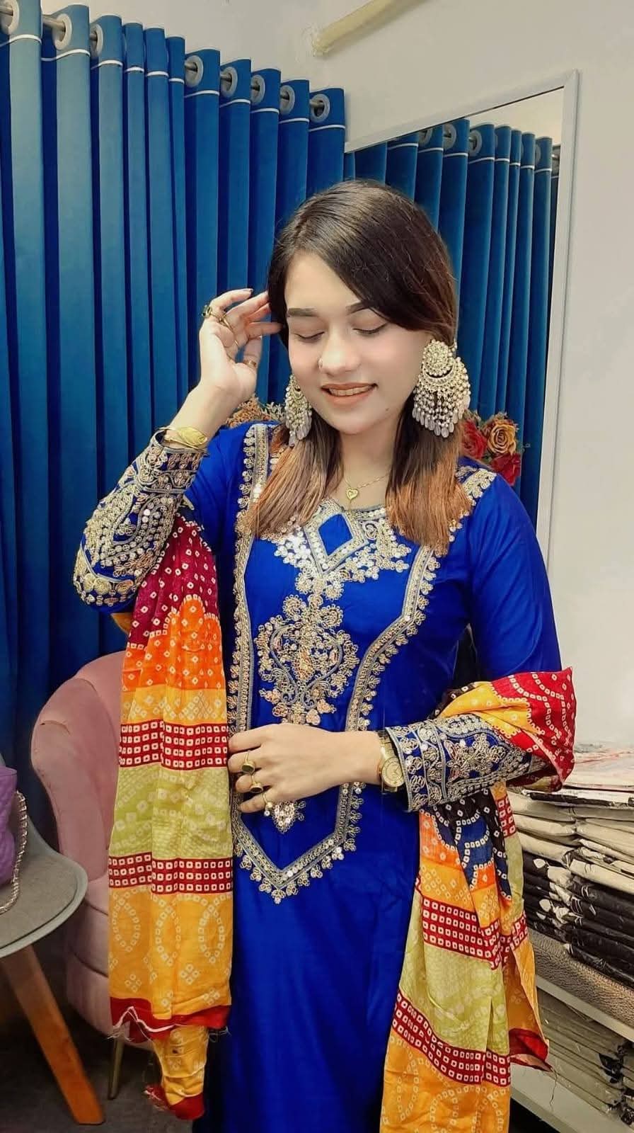 Lilan coton with sequence embroidery