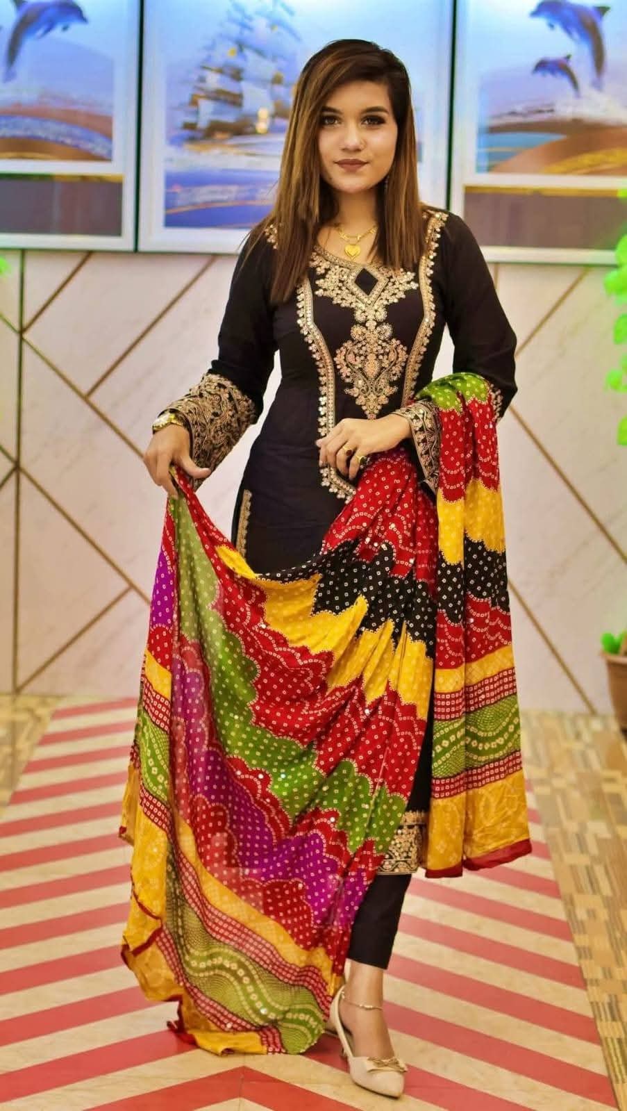 Lilan coton with sequence embroidery