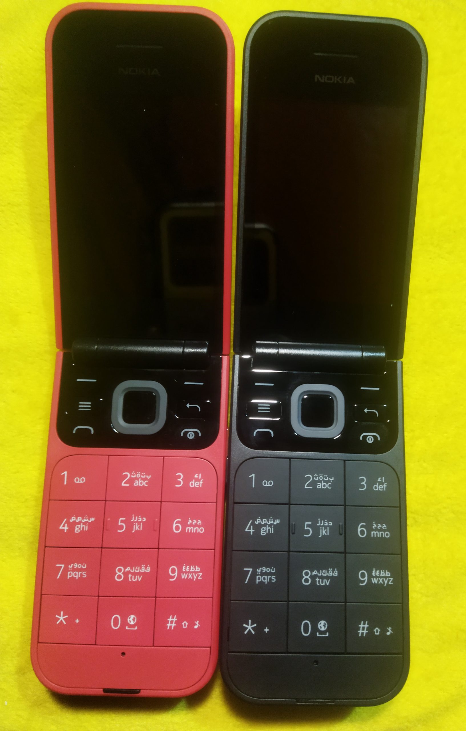 Nokia 2720 flip