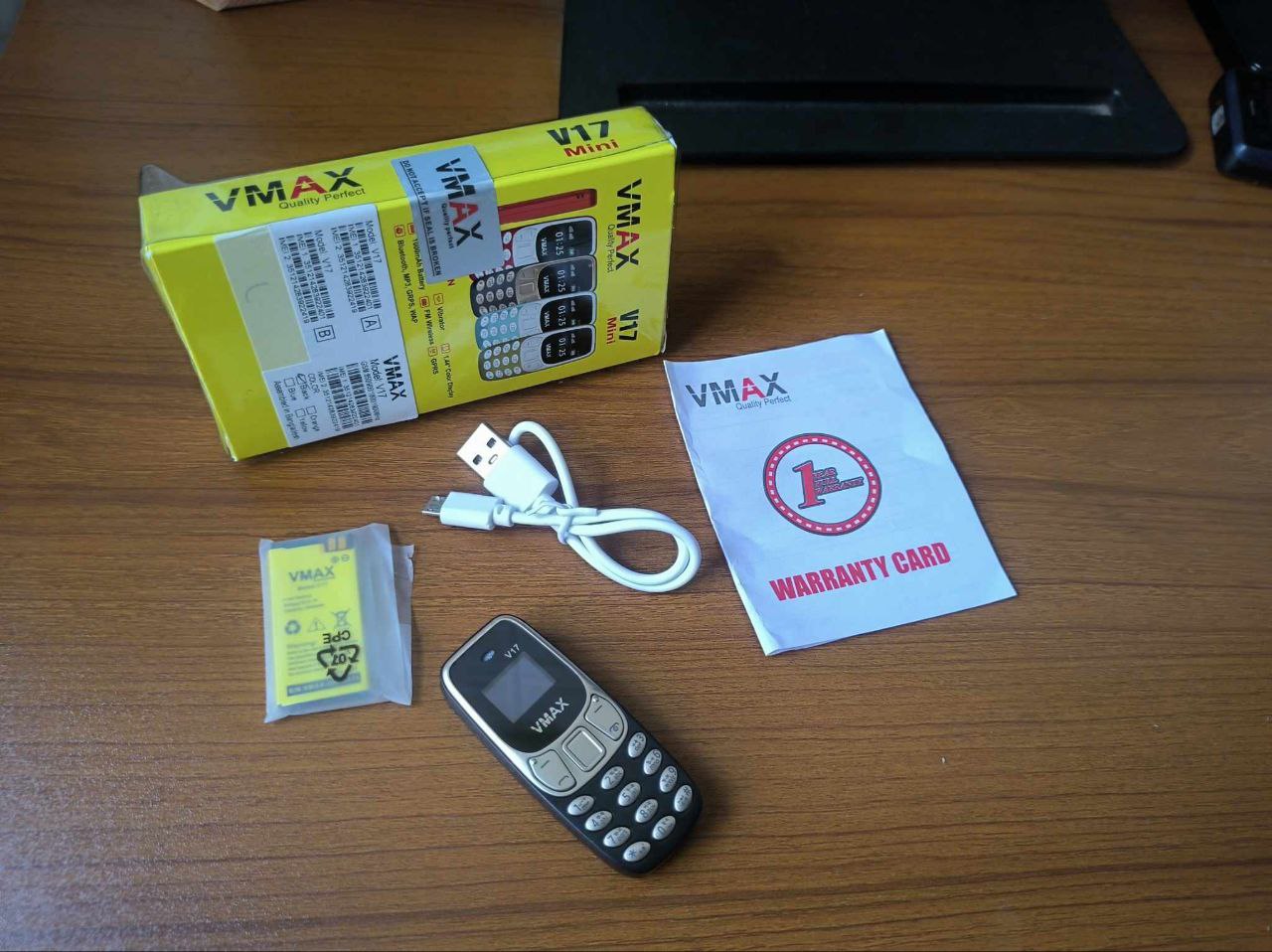 BM10 VMAX V17 Mini Mobile Phone