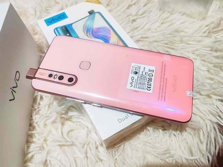 Vivo V15