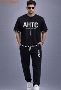 টি-শার্ট এবং প্যান্ট কম্বো