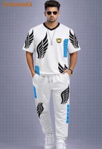 টি-শার্ট এবং প্যান্ট কম্বো