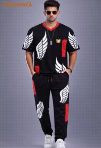 টি-শার্ট এবং প্যান্ট কম্বো