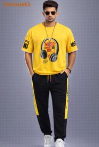 টি-শার্ট এবং প্যান্ট কম্বো