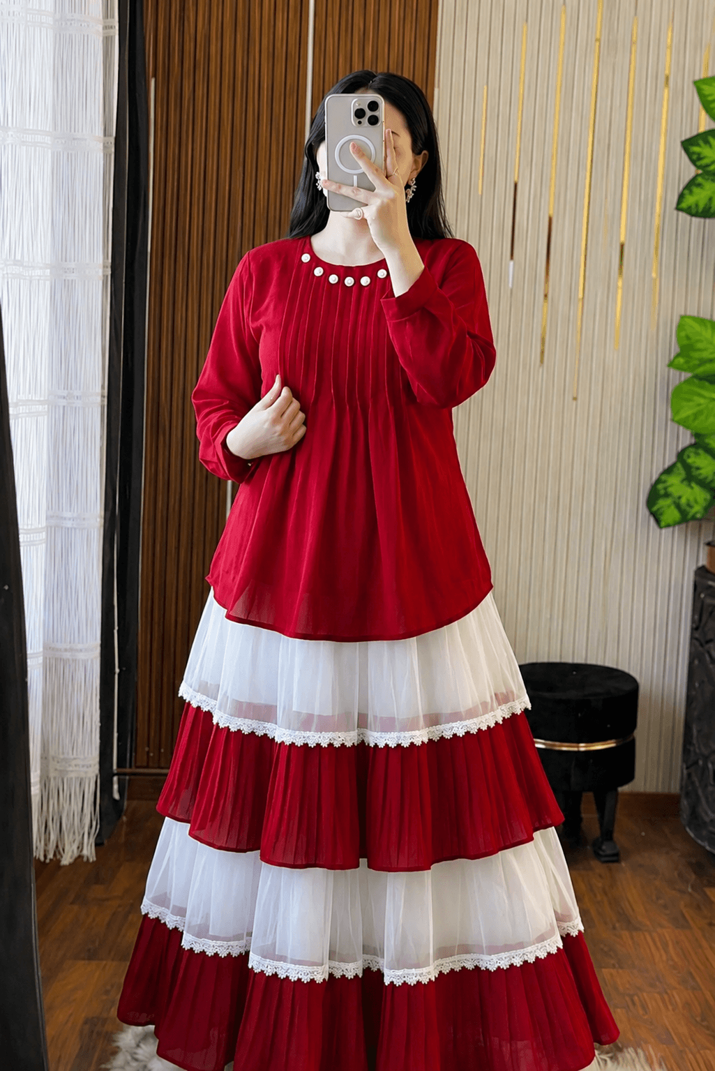 Trendy Ladies Tops & Skirt Set