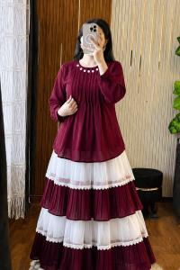 Trendy Ladies Tops & Skirt Set