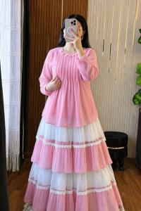 Trendy Ladies Tops & Skirt Set