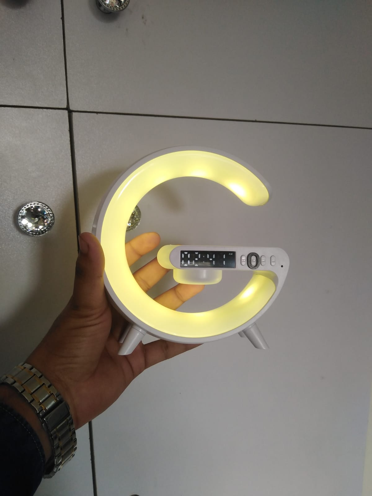 Smart G-Shape Table Lamp – G63