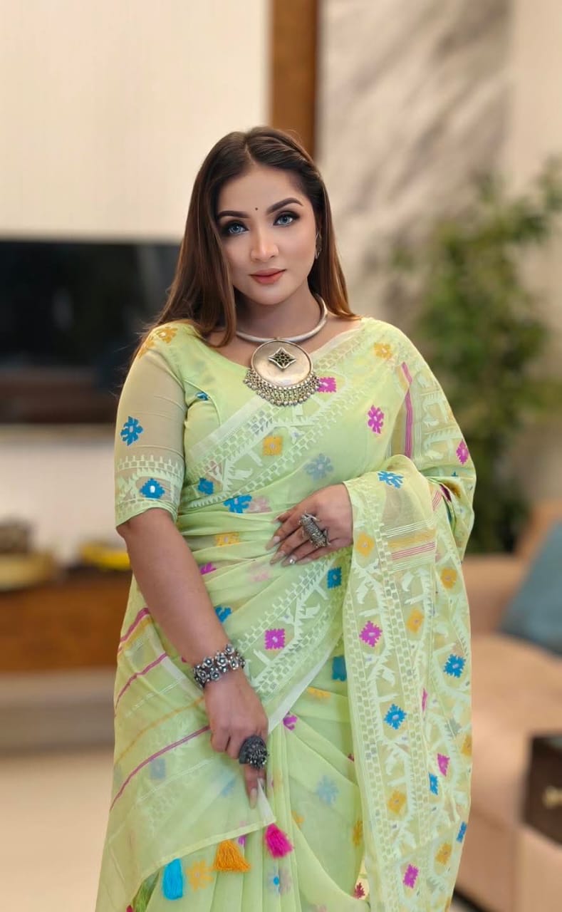 ✨ জামদানী মোটিফ হাফ সিল্ক শাড়ি - ঐতিহ্য আর আধুনিকতার শ্রেষ্ঠ ফিউশন ✨